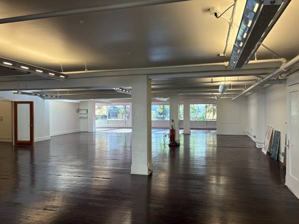 Spacious, Light-Filled Creative Studios / Open Flex Space 1