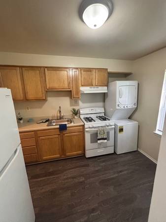 $1,642 / 3br - 999ft2 - Free Rent/ Immediate Move in (Essex)63685908967939124