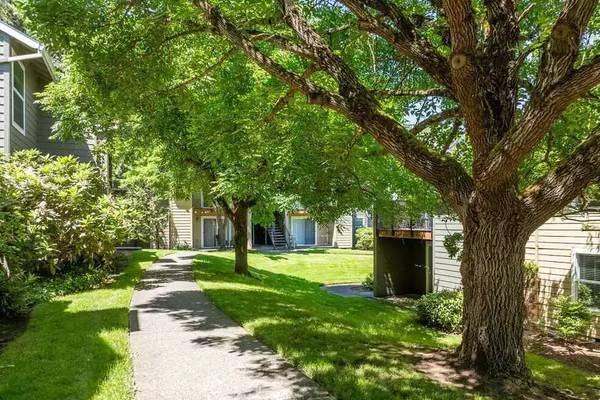 $1,849 / 2br - 922ft2 - Fabulous 2 BR living space, in-unit washer/dryer. Call us today! (Tigard)64038886857857123