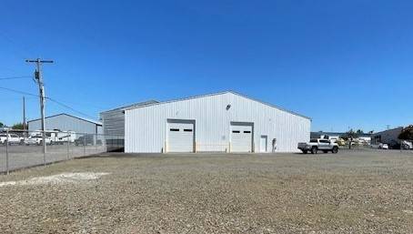 $3,500 / 4000ft2 - For Lease - Industrial Warehouse Building and Yard (Albany)63851666746243121