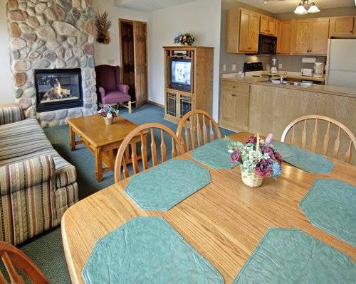 December Condo Rental~Brainerd~Sleeps 6~White Birch Golf Resort 1