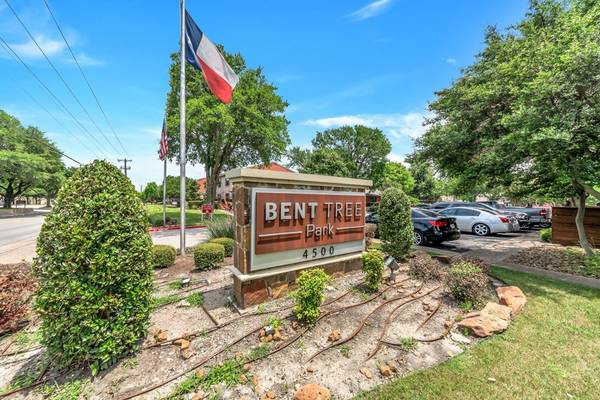$1,165 / 1br - 735ft2 - Linen Closet, Weight Machines, Pet Play Area (4500 Sojourn Dr, Addison, TX)63796555821699120