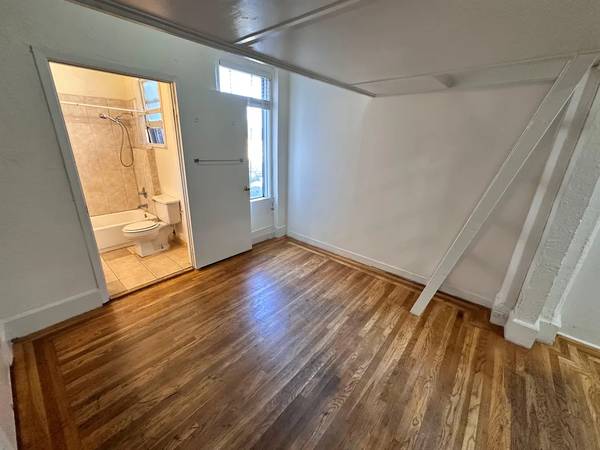$2,000 / 1br - 679ft2 - Modern 1-Bed,1-Bath Apartments in the Heart of San Francisco (Mint Hill)63657846492163123