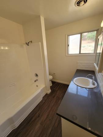 $1,895 / 1br - 650ft2 - 1 Bedroom Apartment (Windsor Hills, La Brea, Los Angeles)63700939546755124