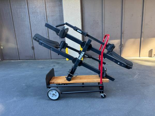 Thule T2 Classic 9045 Tray-Style 2-Bike Rack for 1.25" Hitches 1