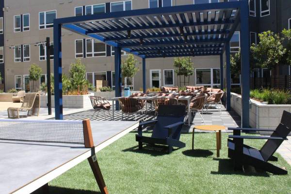 $2,585 / 1br - 638ft2 - New Downtown San Leandro 1 BR, 1 BA apt available for rent! (san leandro)63695915330051120