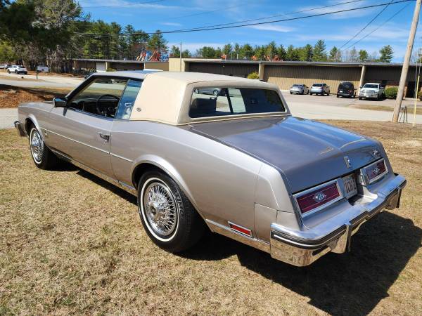 Buick Riviera T-Type de 1983 - $10,500 (hopedale)63615830273411121