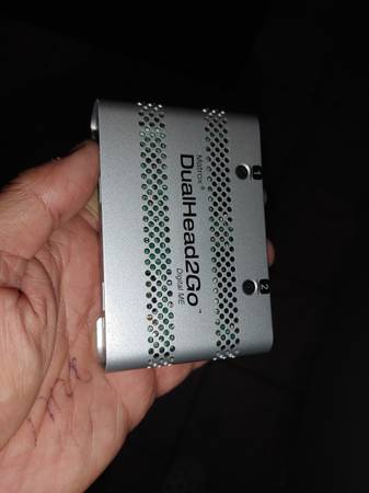 Matrox DualHead2Go Digital ME Multi-Display Adapter 1