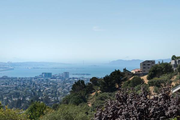 1881 Grand View Dr. 1