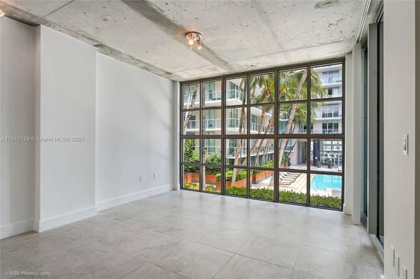 $3,200 / 1br - 802ft2 - Spacious 1bd with an Deep Terrace! (Two Midtown- Midtown)64001847851779123