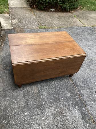Drop leaf coffee table 1