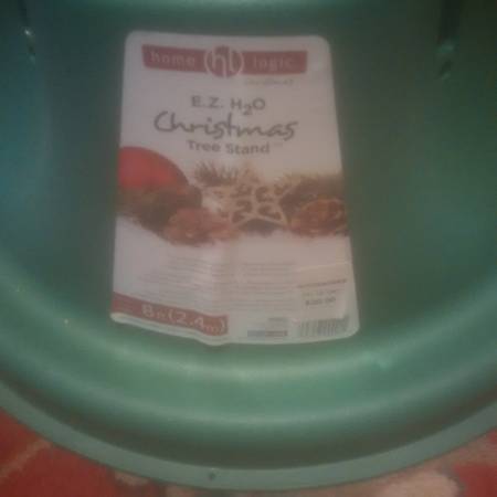 new never used e.z.H20 christmas tree stand (org. $20) 1