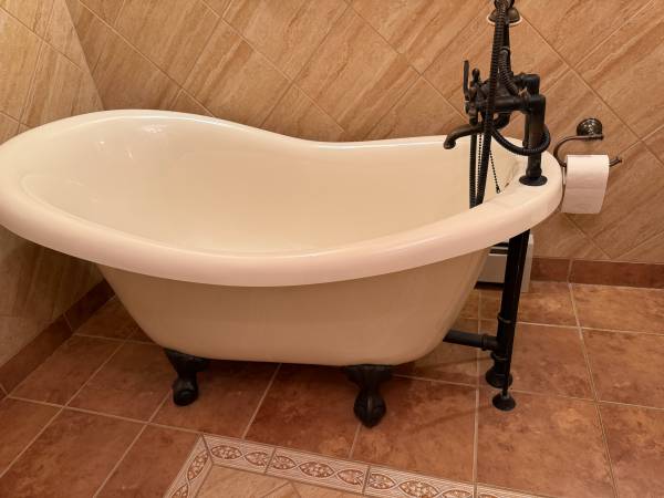 Slipper tub 1