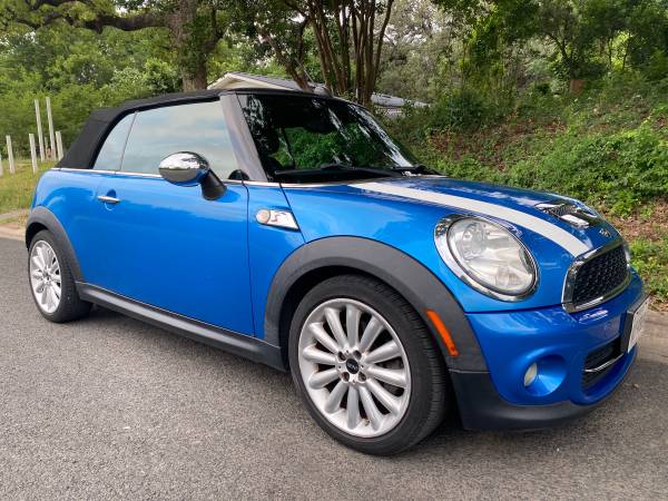 2012 Mini Cooper S convertible - $5,000 (Downtown East Austin)63621877133185123