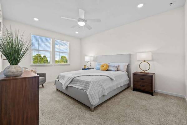 $2,349 / 1br - 1027ft2 - Air Conditioning, Smart Home Integration, 9-Foot Ceilings (6122 Plaza Loop, Rocklin, CA)64043493348354120