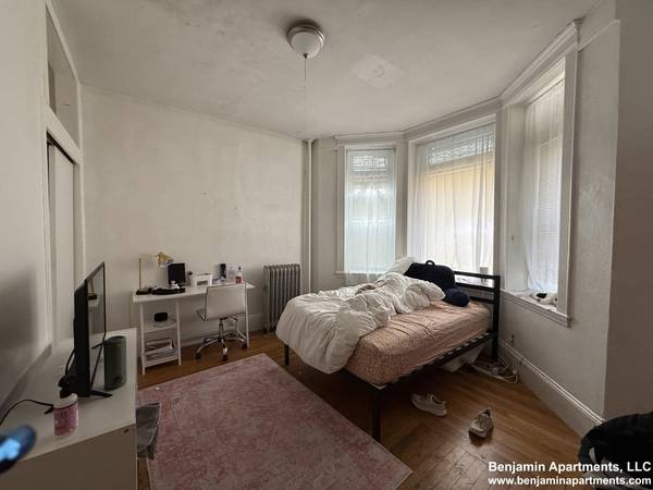 Park Drive 2 Bed - Perfect for Boston University - No Broker Fee! 1