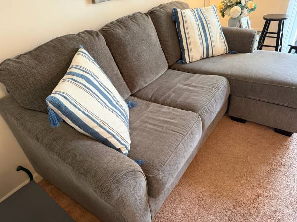 Couch ,, apartment size 1