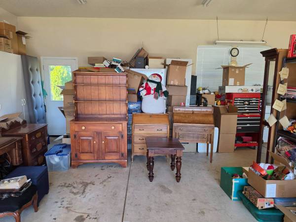Yard sale photo