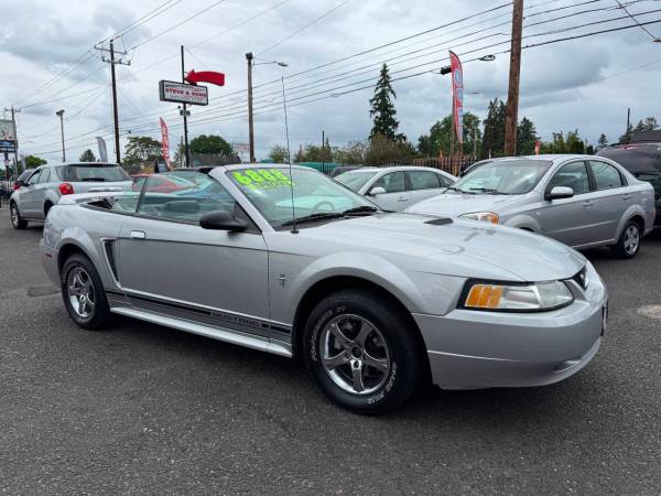 2000 Ford Mustang Base 2 puertas descapotable - $5.995 (Steve & Sons Auto Sales LLC)63470079470595122