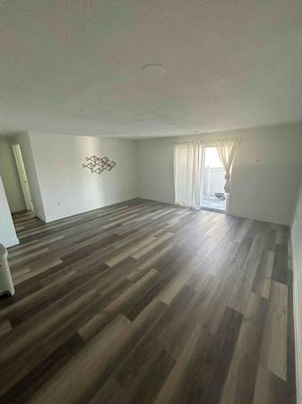 $1200.00 / 2br - mother-in-law basement63674328207873121