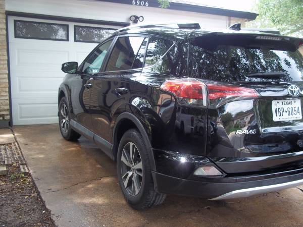 2016 TOYOTA RAV4 XLE 160,000 millas $12,500 OBO - $12,500 (Austin)63439756306561122