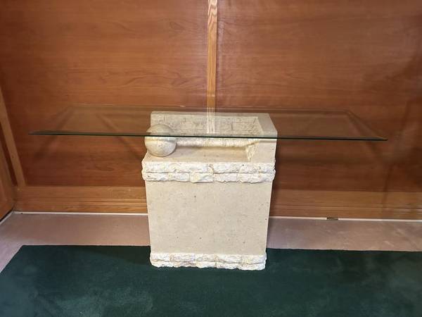 Stone And Glass Console Table 1