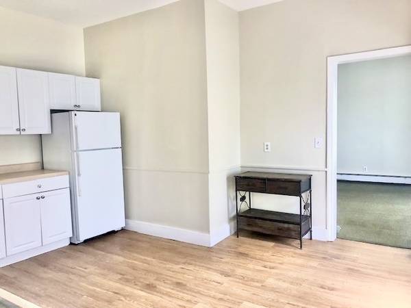 $795 / 4br - Room for Rent, Includes All Utilities & WiFi, walk to UML South Campus (Lowell)63996544977027121