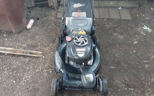 Small engine mechanic ready to help 1