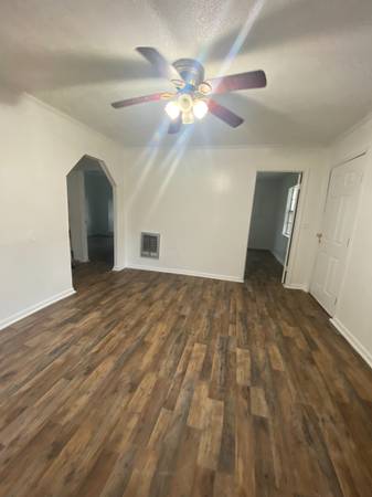 $900 / 3br - 1064ft2 - Dothan 3 Bedroom 1 Bath Home For Rent (Dothan)63611859658113122