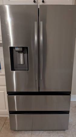 Samsung Refrigerator - RF26CG7400SRAA - needs repair 1