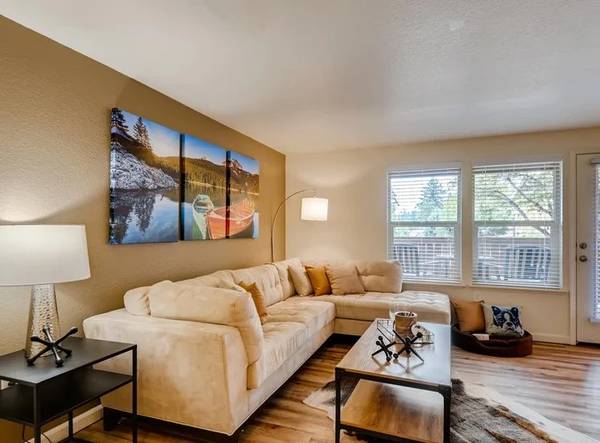 $1,800 / 2br - 961ft2 - Ideal Floorplan For Roommates - No Need To Share Your Space! (Clackamas, OR)63672512327937120