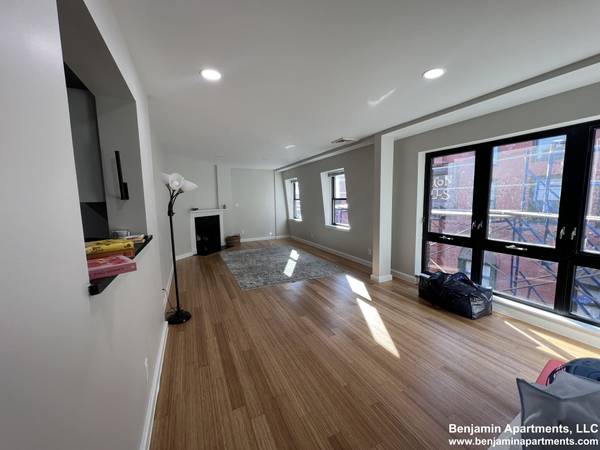 $4,000 / 2br - **SOUTH END 2BED/2BATH IN-UNIT LAUNDRY-CLOSE TO BUMC, TUFTS. BACK BAY! (South End)63951007130242120