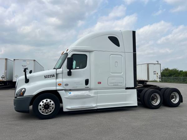 2017 Freightliner Cascadia Evolution / Detroit DD15 - $15,500 (Automatic DT12/ 🚨TRUCK IS DELETED/ runs and drive)63619012199297123