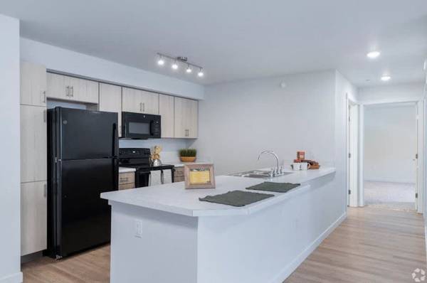 $1,814 / 4br - 1388ft2 - BBQ/Picnic Area, Bike Racks, Covered Parking (205 Silver Lake Rd, Reno, NV)63992637230851121