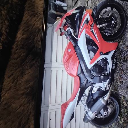 2007 gsxr 600 1300 miles 1