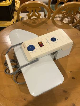 Singer Magic Press 4 1