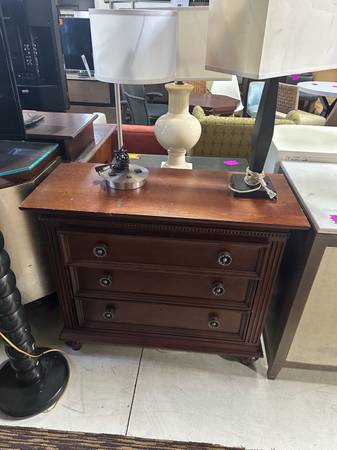 Amazing Used Solid Wood Console Dresser 1