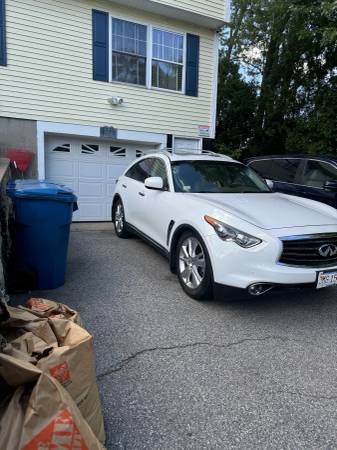 Vendo infiniti 2012 - $18,000 (Lawrence)63618110583171121