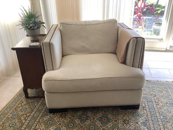 *** Couch *** 1