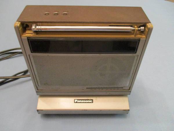 ANTIQUE SONY 5-307UW PORTABLE TV. PANASONIC PORTABLE BISIDER RADIO/TV 1