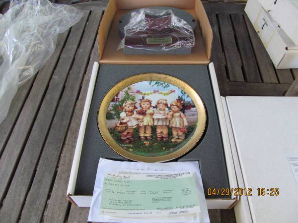 DANBURY MINT HUMMEL CENTURY PLATES SET OF 8 PORCELAIN BOXED 1994-96 1