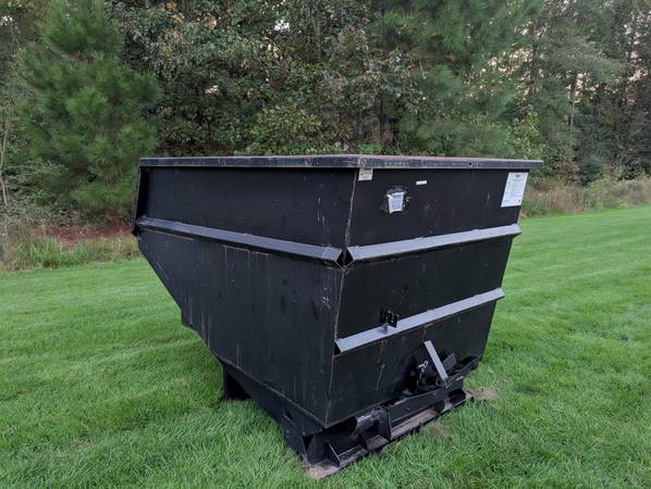 3 Cubic Yard Self-Dumping Hopper w/ Lid - Industrial Hoppers, 4,000 lb 1
