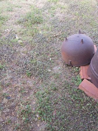 Cast iron  pot 1