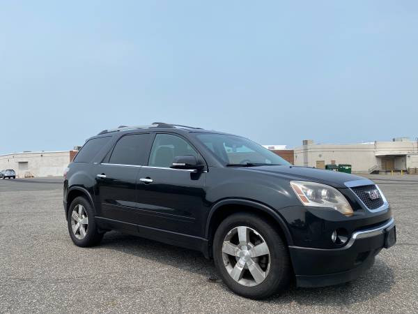 2011 GMC Acadia SLT low miles 114k - $5,400 (West Springfield)63615511389827123