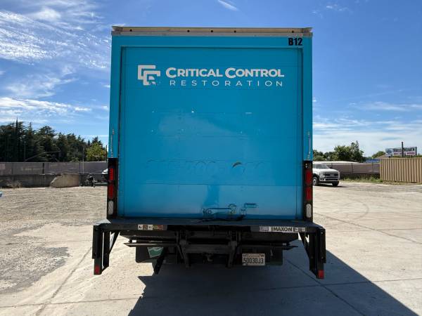 2019 Isuzu NPR - Photo 4