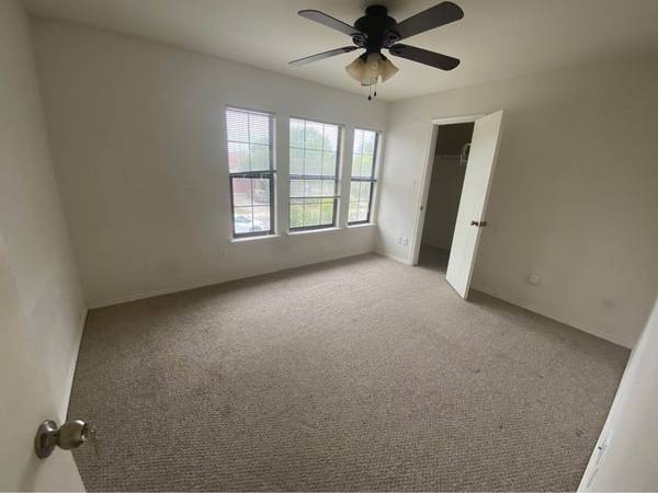 Private Room in Kyle 1