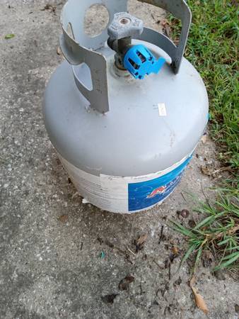 Empty 20 lb propane tank for trade-in or exchange 1