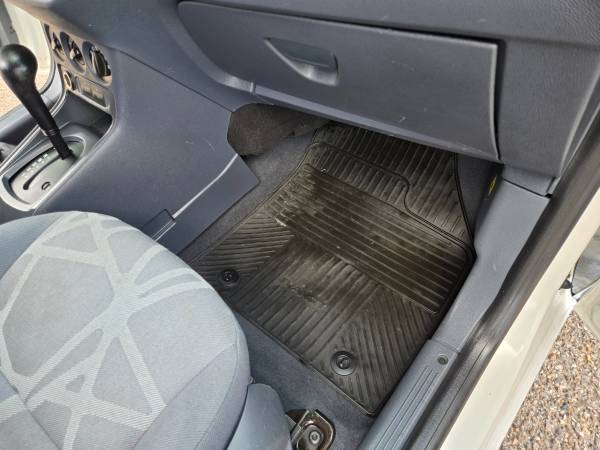 2013 Ford TRANSIT CONNECT XL - Photo 14