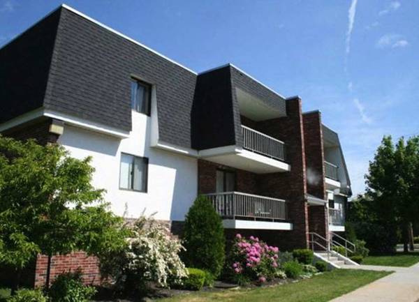 Dishwasher, On-Site Maintenance, Large Walk in Closet 1