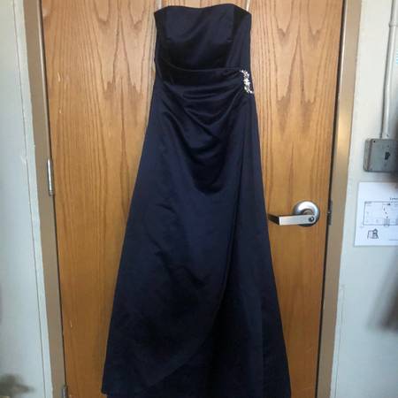 Formal dress size 2 1